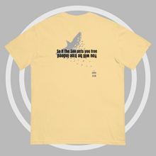 Load image into Gallery viewer, Men’s Comfort T-shirt yel | Set Free
